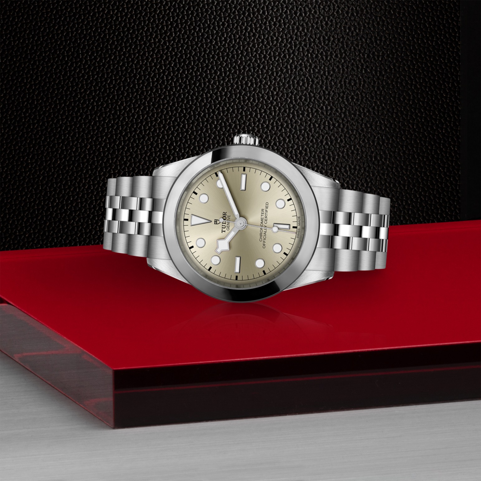 Tudor BLACK BAY ONE 39M79660-0003 - Verga 1947