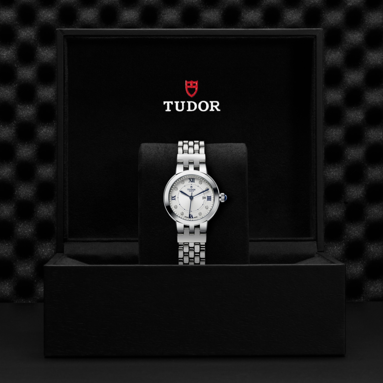 Tudor CLAIR DE ROSEM35500-0004 - Verga 1947